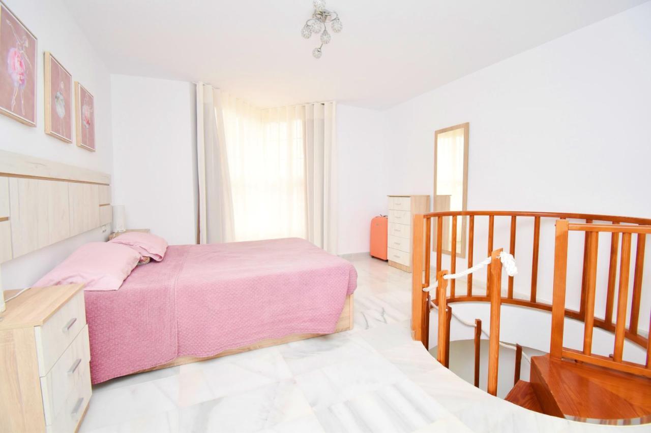 Ferienwohnung Expoholidays - Duplex Vistas Al Puerto Deportivo Almerimar Exterior foto